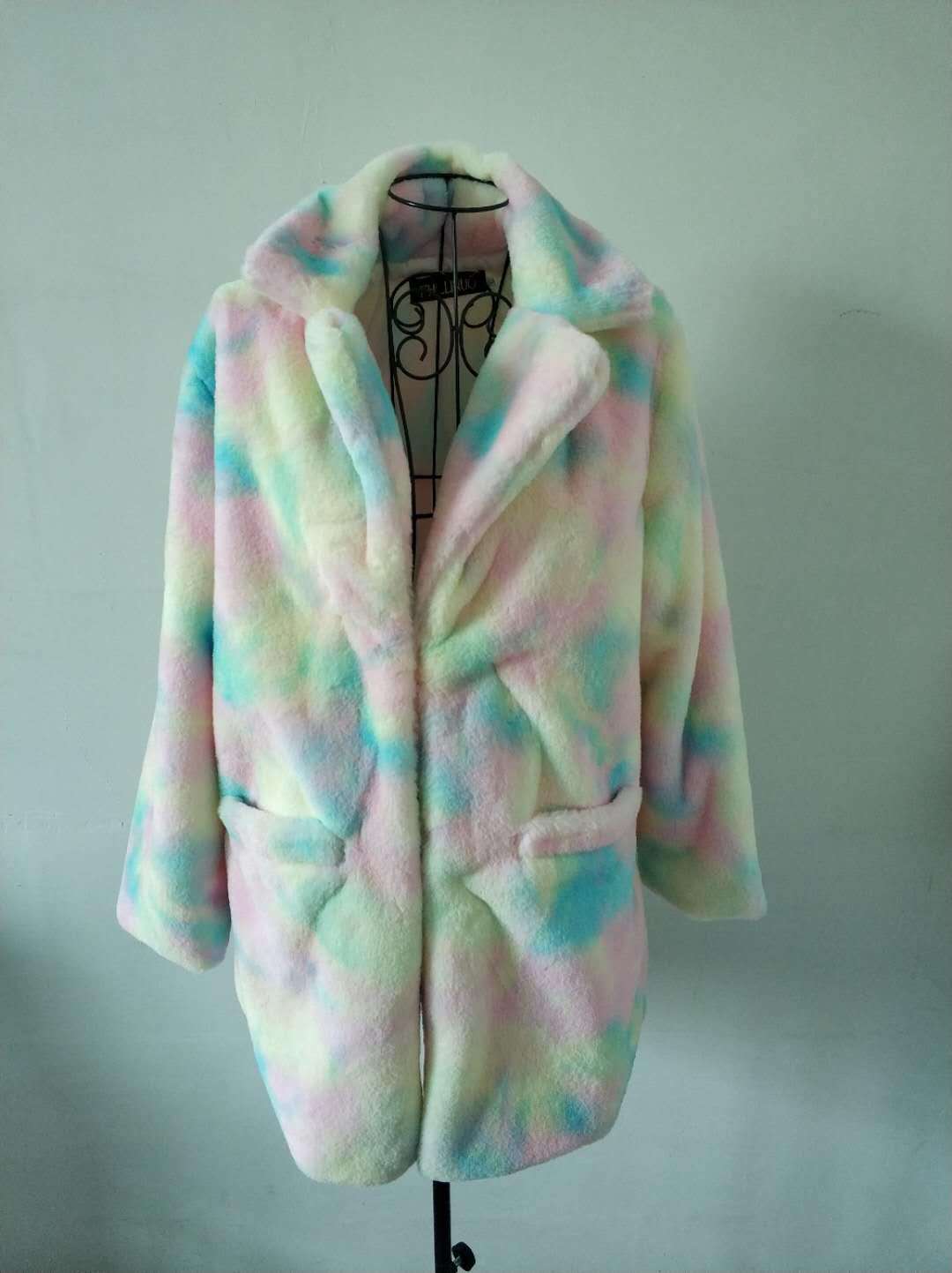 Damen Veste longue duveteuse en fausse fourrure avec capuche Berg-Feldt