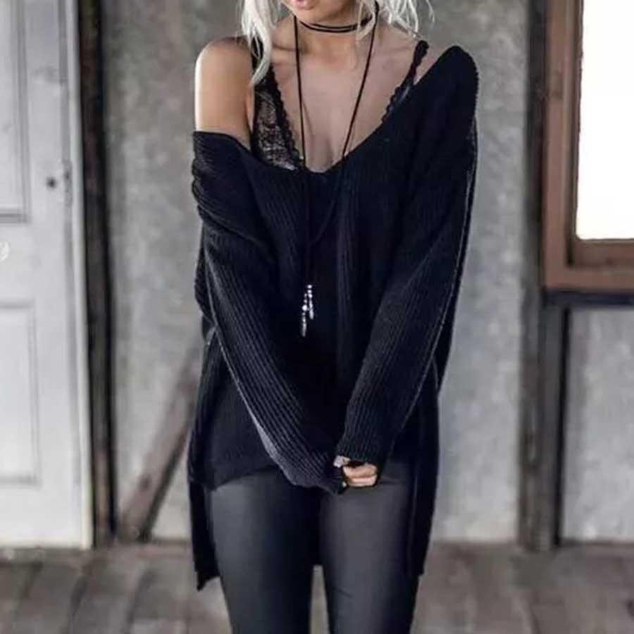 Women's chunky knit sweater with deep V-neck and wide sleeves Berg-Feldt