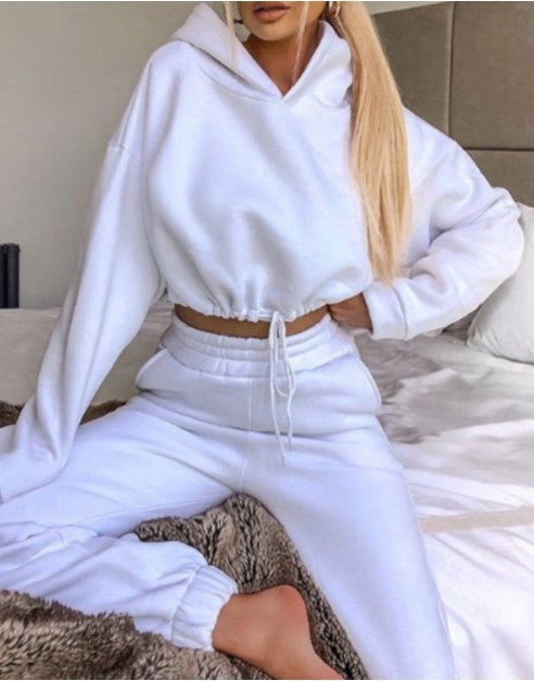 Ensemble sweat à capuche et pantalon Lia : confortable et élégant
