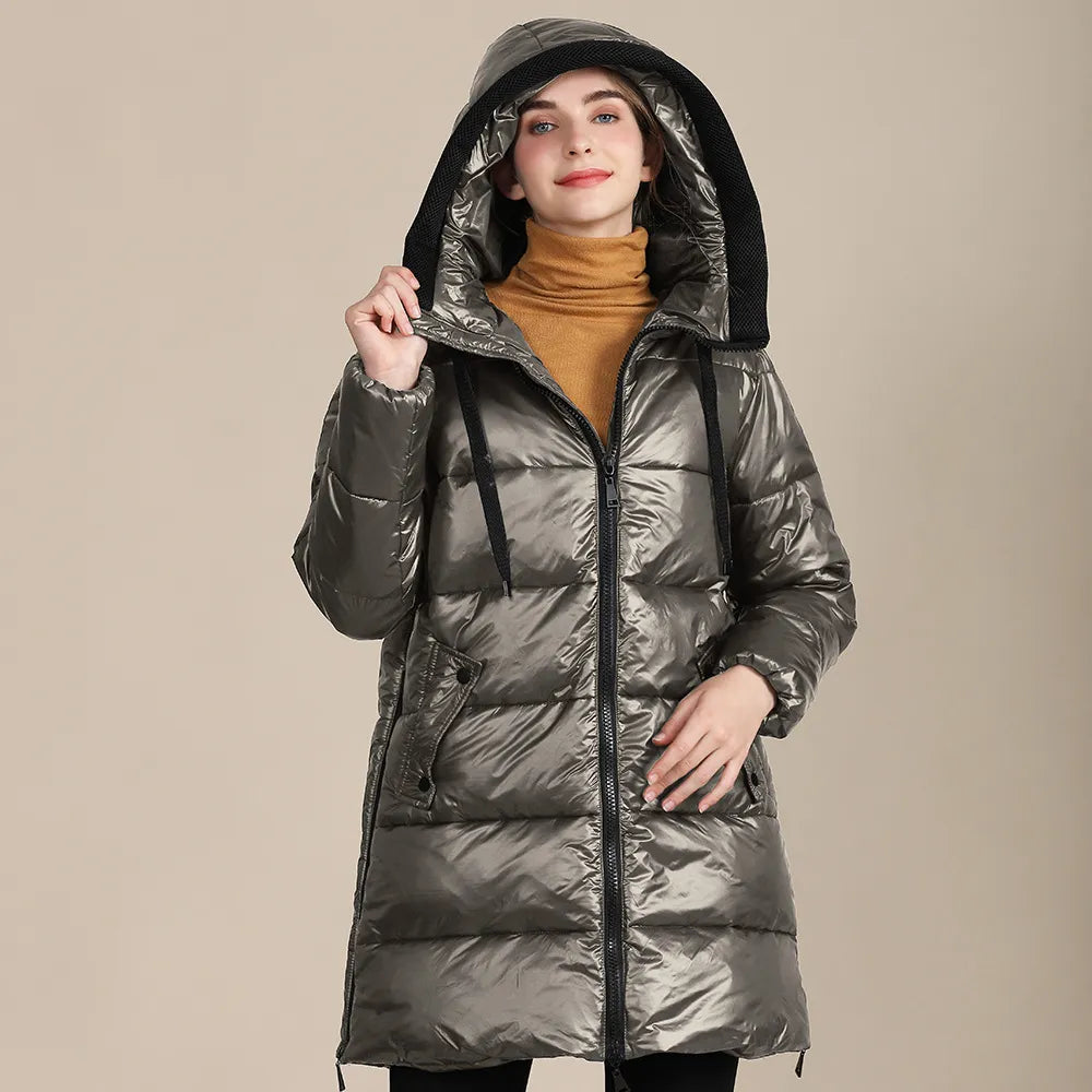 Berg-Feldt | glänzende, gestepptes Nylon-Winterdoudoune mit Kapuze für Damen