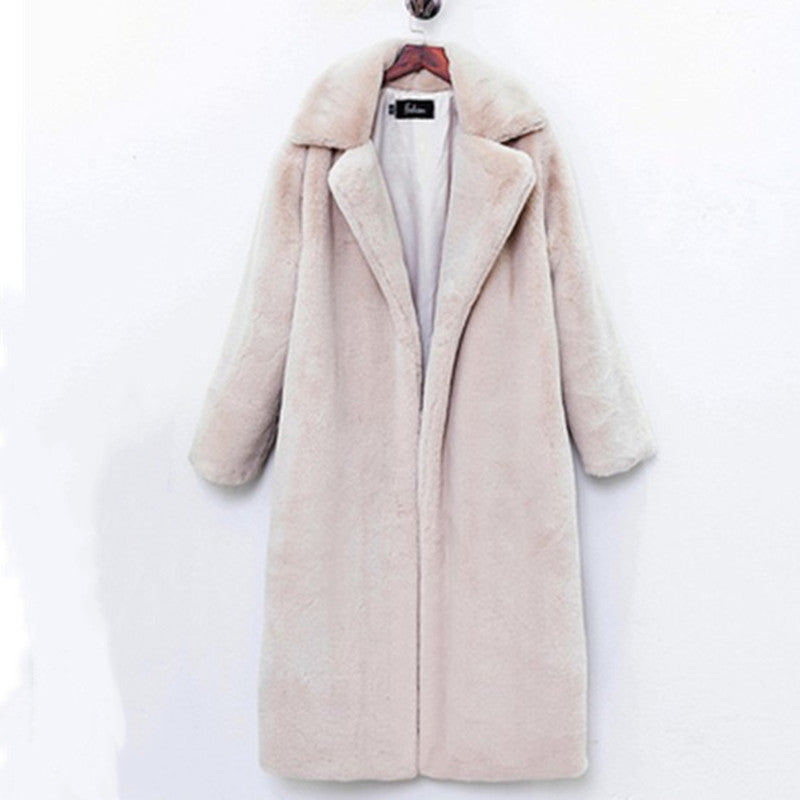 Manteau élégant et volumineux en fausse fourrure avec large col Berg-Feldt pour femme
