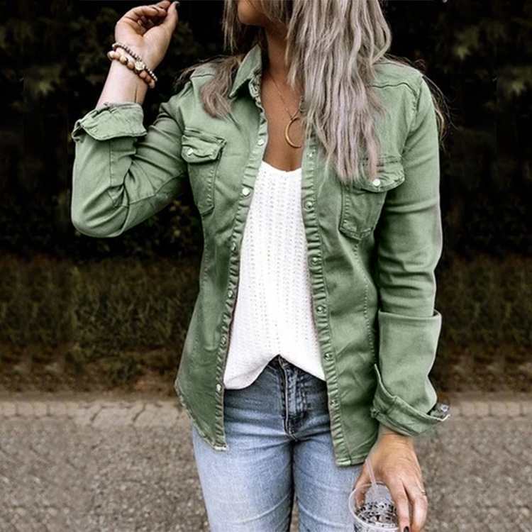 Modische Damen-Hemdjacke mit Brusttaschen im Utility-Stil von berg-feldt