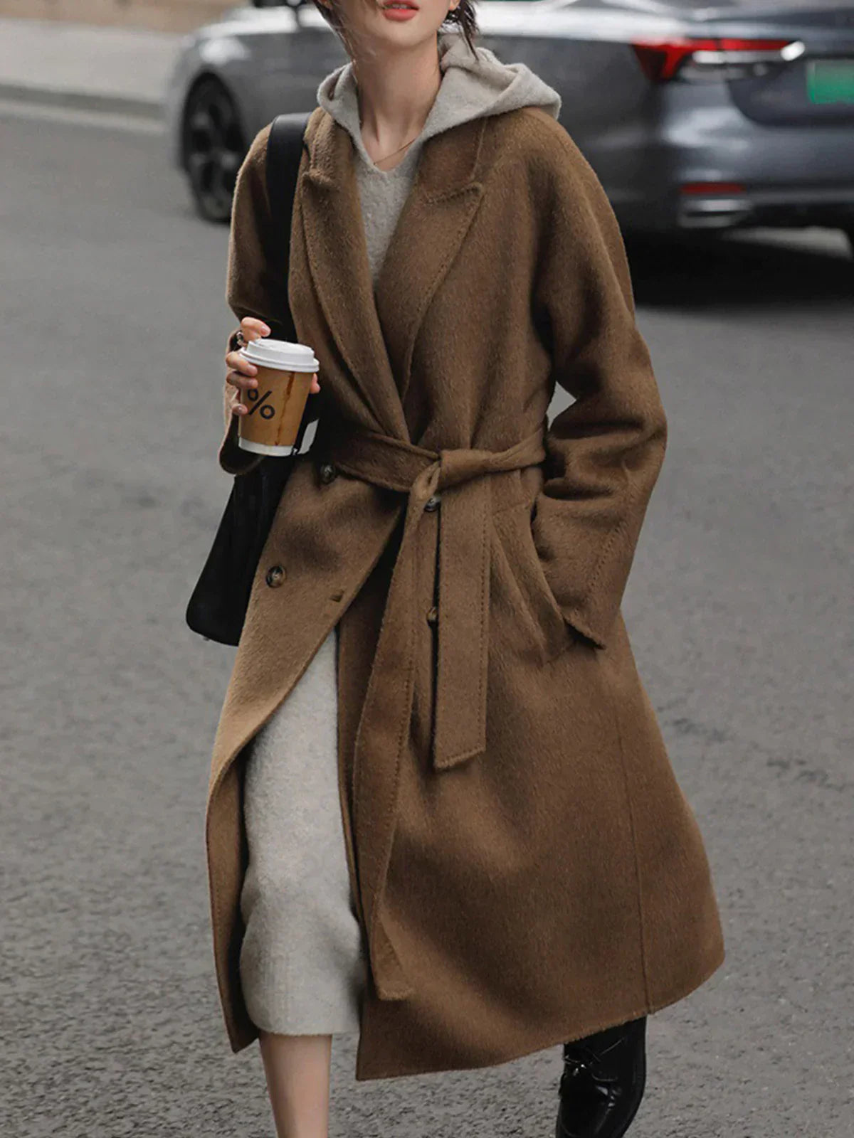 Berg-Feldt | Robe midi tricotée à capuche en laine