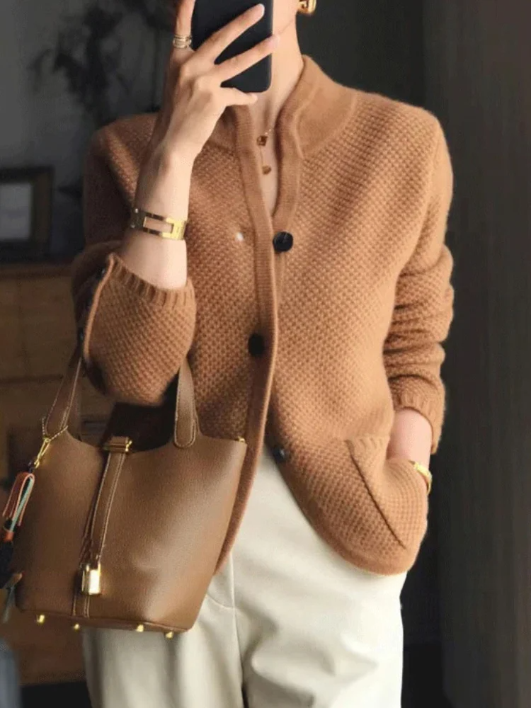 Berg-Feldt | Eleganter Strickcardigan mit Hohem Kragen
