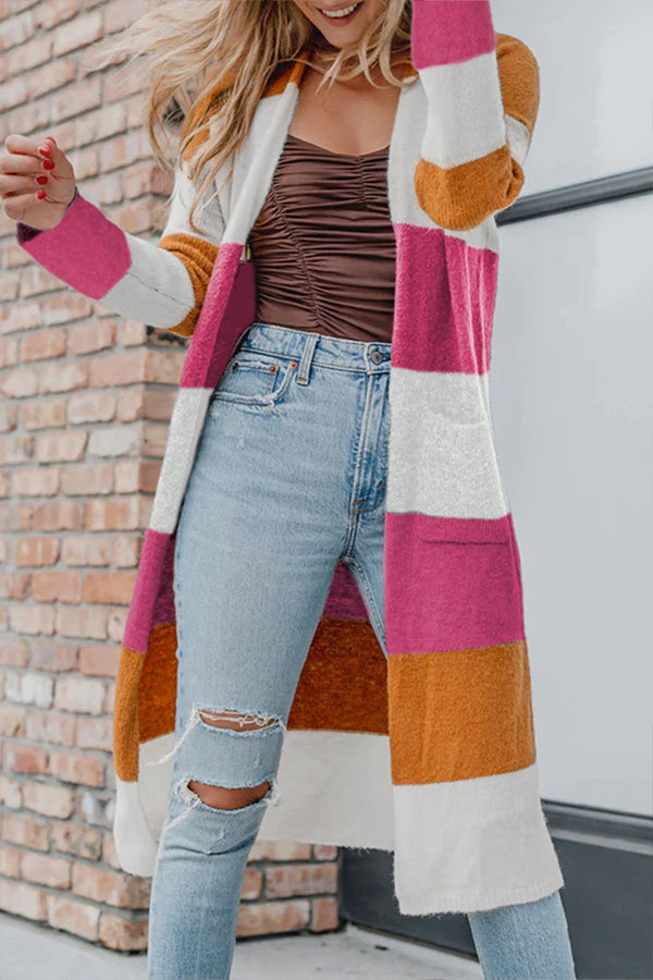 Berg-Feldt | Gestrickte Strickjacke mit offener Vorderseite und Farbblock