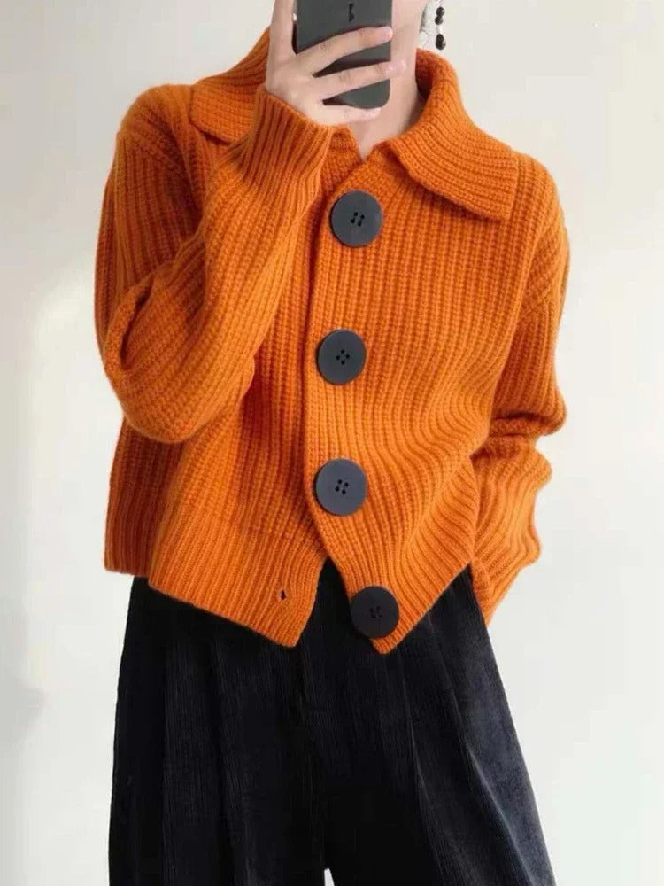 Berg-Feldt | Elegante Strickjacke mit Knöpfen