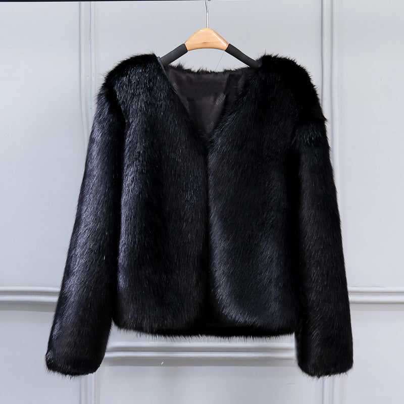 Veste élégante en fausse fourrure à col en V et doublure douce pour femme Berg-Feldt
