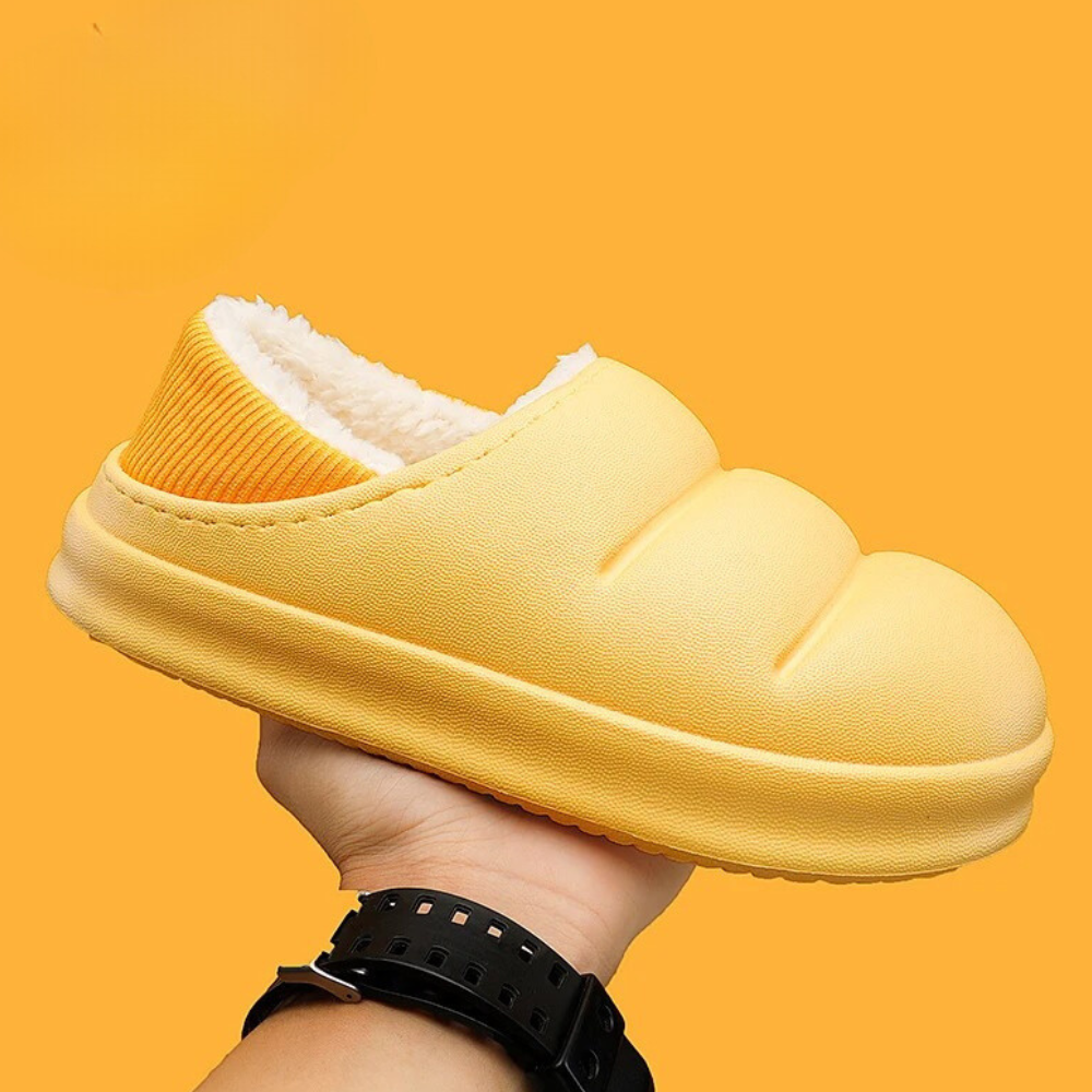 Pantoufles douillettes pour femme par AOLANI