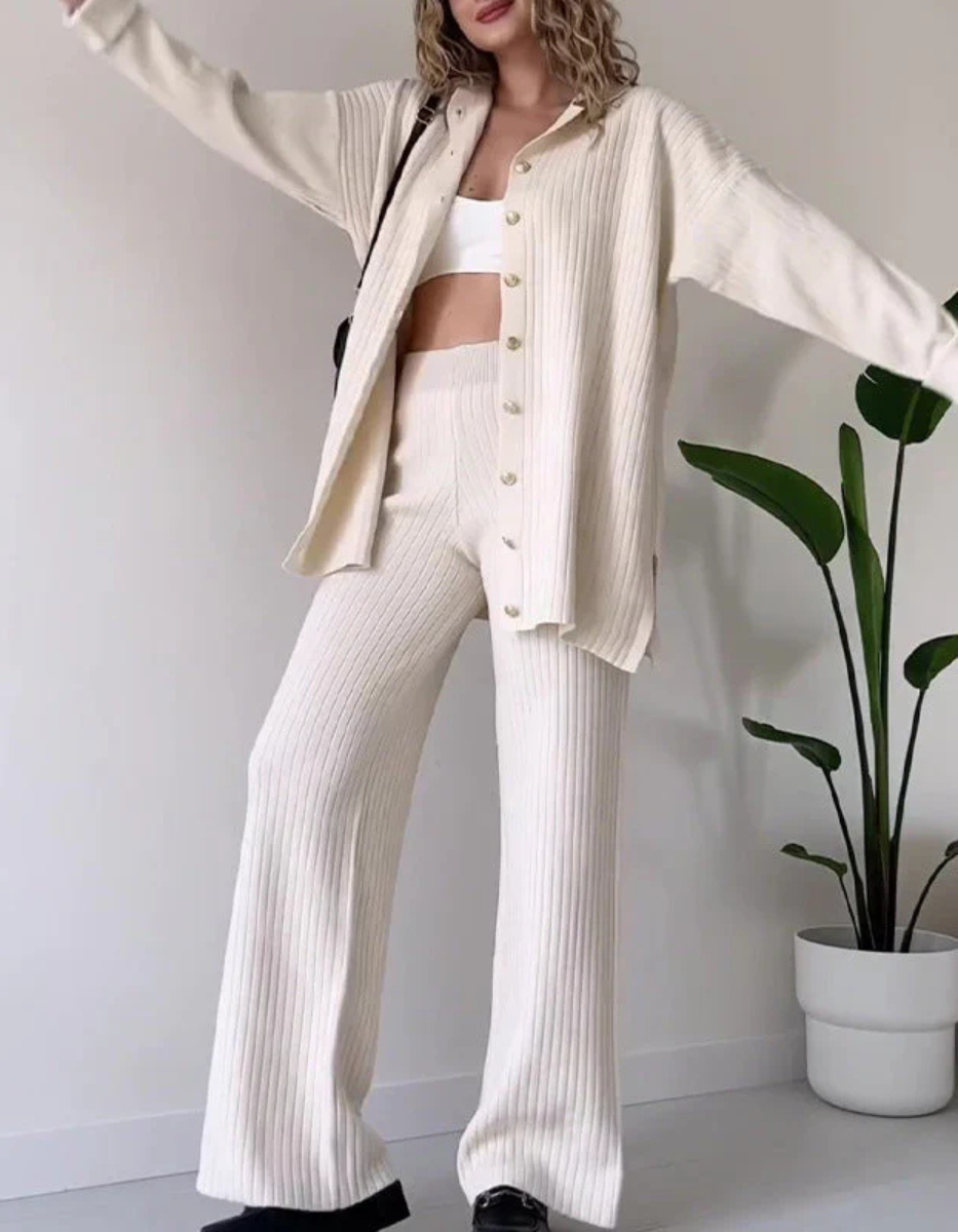 DAGMAR : Chemise à manches longues et pantalon côtelé