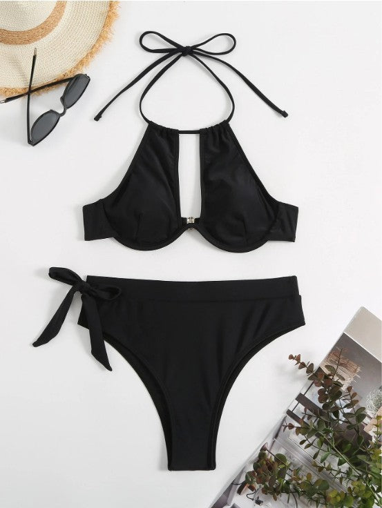 Ensemble bikini Berg-feldt pour femme avec col montant et découpes