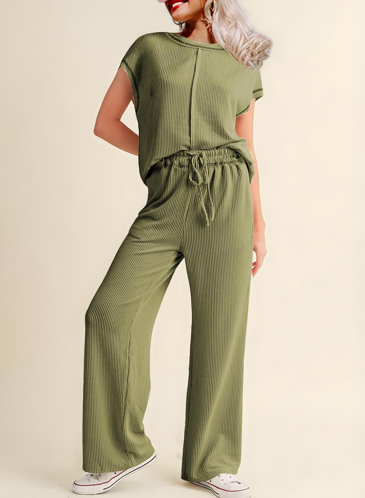 Weitbeiniger Damen-Jumpsuit aus Rippstoff, lässiger Schnitt von berg-feldt