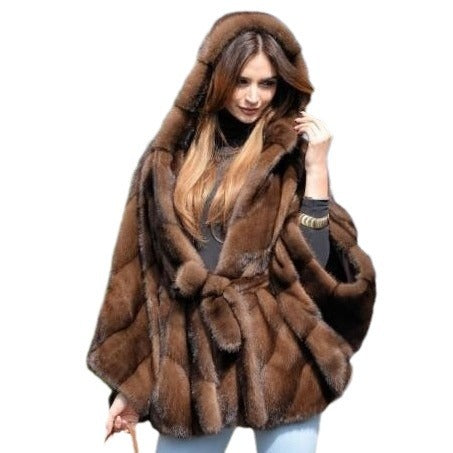 Damen Elegantes Kunstpelz-Cape mit voluminösem Kapuzenkragen und Gürtel Berg-Feldt - Berg-Feldt