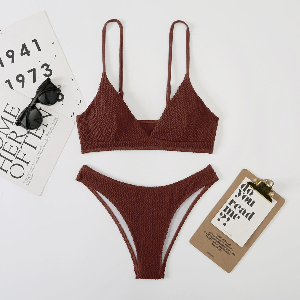 Ensemble de bikini pour femme de berg-feldt, avec surface texturée et bretelles fines