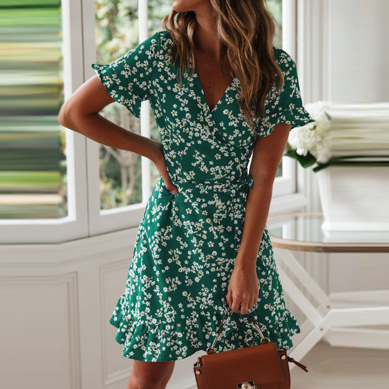 Wickelkleid für Damen mit Rüsche und Blumenmuster von berg-feldt