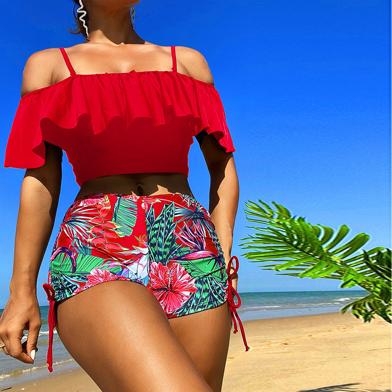 Bademode-Set für Damen: Cropped Top und Shorts mit fröhlichem Blumenmuster von berg-feldt