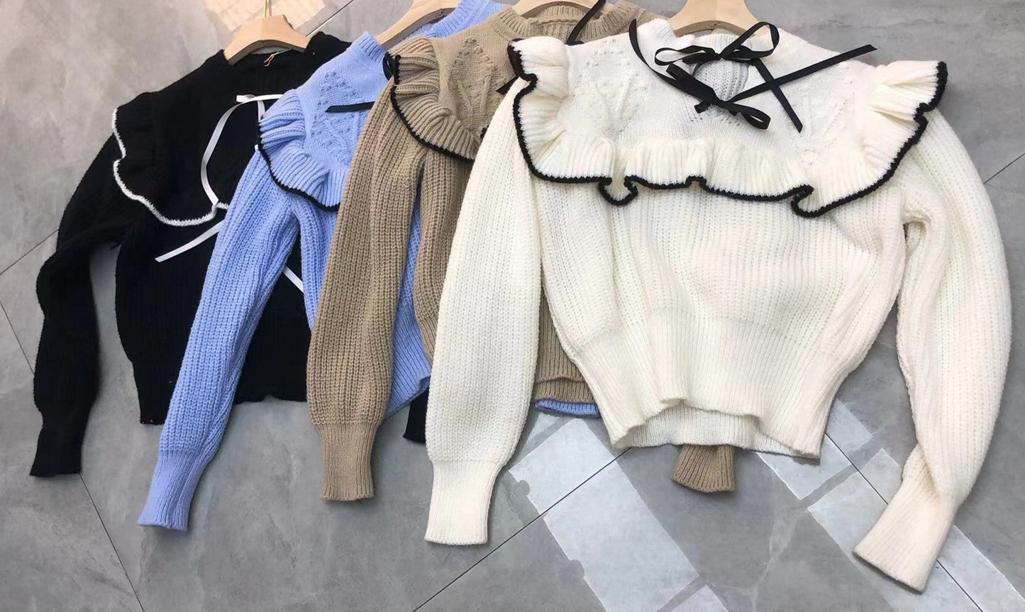 Pull en maille pour femme avec élégante ruche et capuche Berg-Feldt