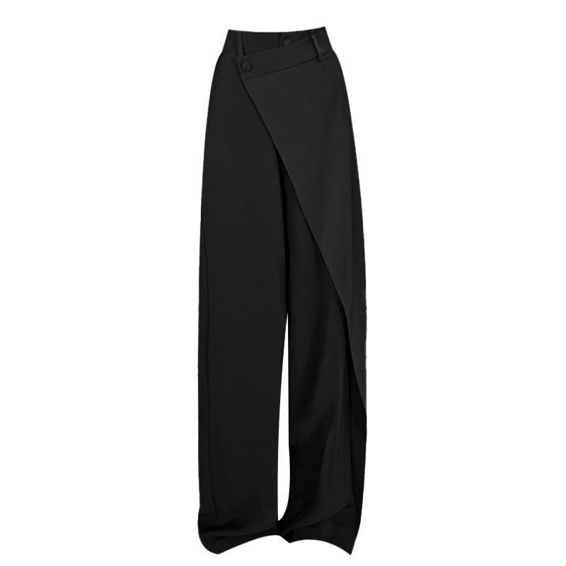 Maßgefertigte Damenhose mit weitem Bein und asymmetrischem Schnitt von berg-feldt