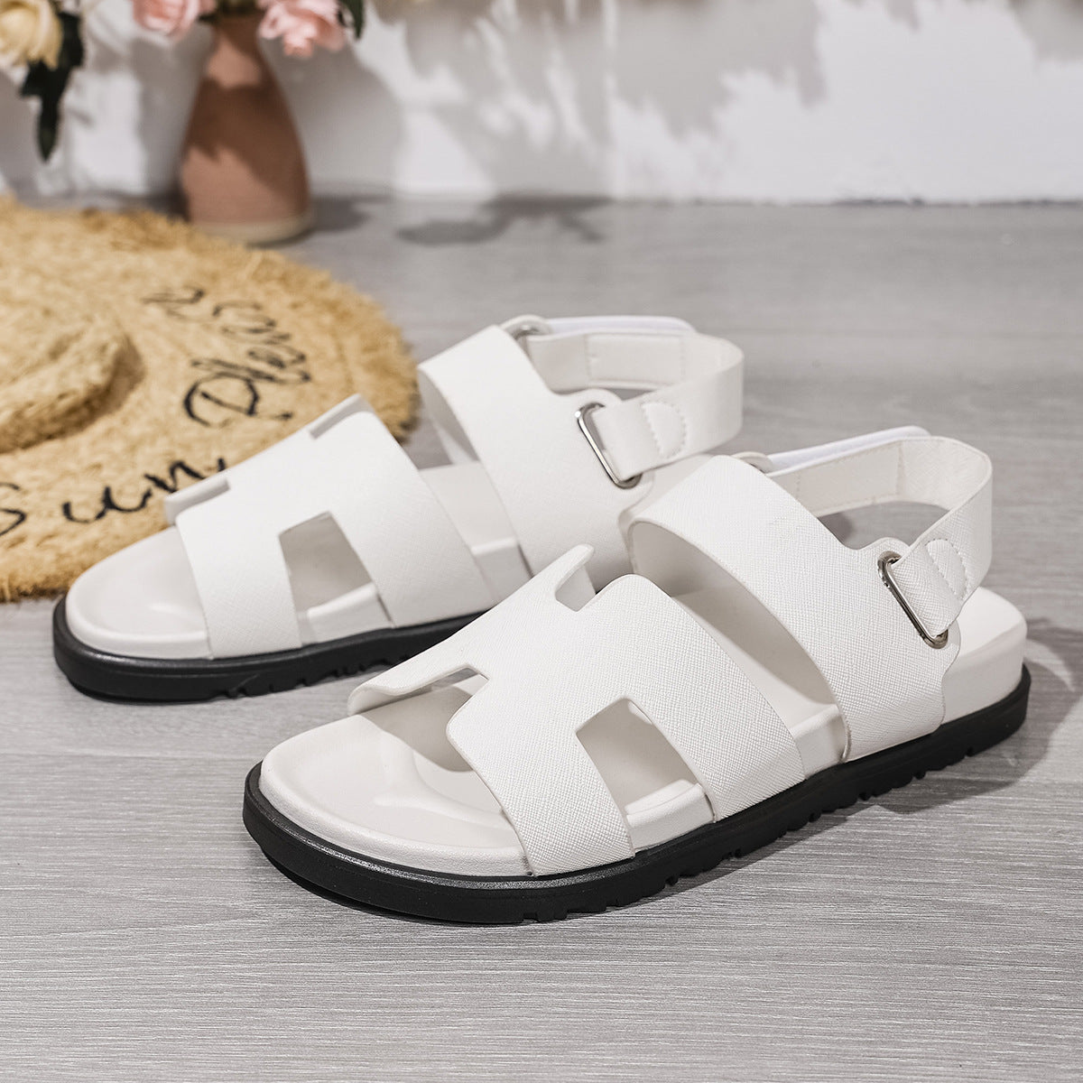 Bequeme Damen-Sport-Sandalen mit verstellbarem Riemen und rutschfester Sohle von berg-feldt