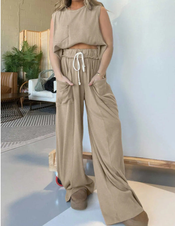 Women's Comfortable Two-Piece Loungewear Set with High-Waisted Trousers by berg-feldt