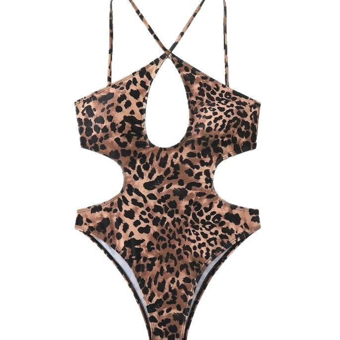 Badeanzug für Damen mit verführerischem Cut-Out und Animalprint von berg-feldt