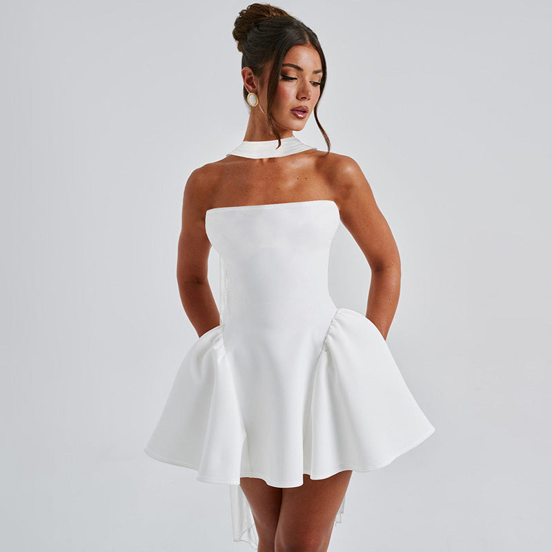 Asymmetrisches Cocktailkleid für Damen mit hochgeschlossenem Kragen von berg-feldt