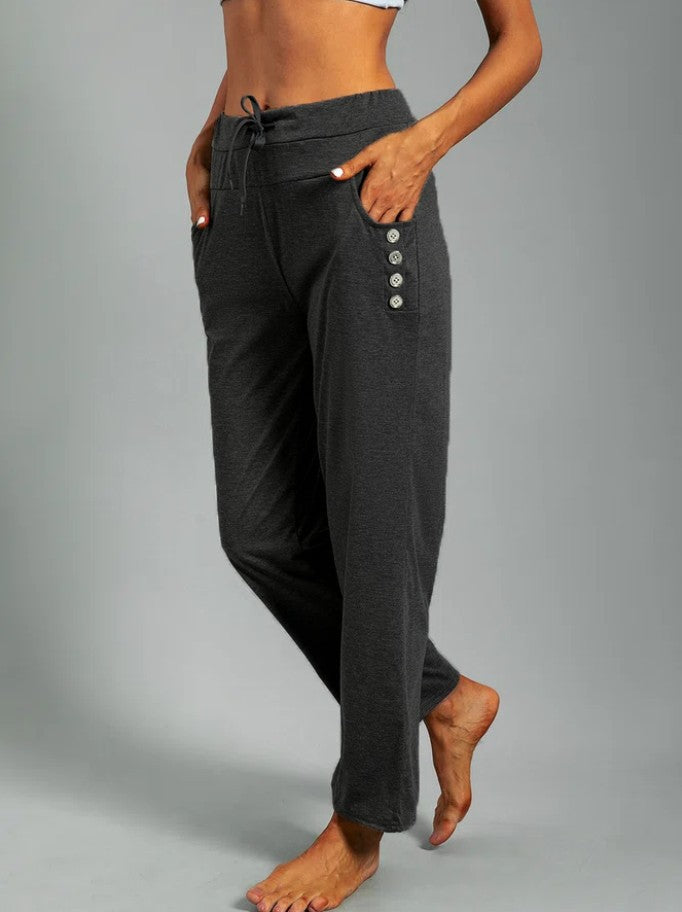 Bequeme Damen-Loungehosen im Relaxed Fit mit Knopfdetails von berg-feldt