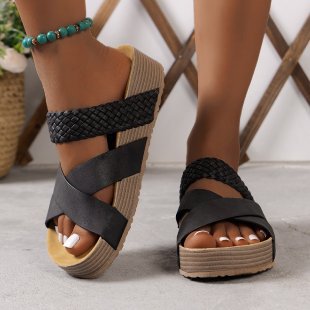 Bequeme Damen-Sandalen mit geflochtenen Riemen von berg-feldt