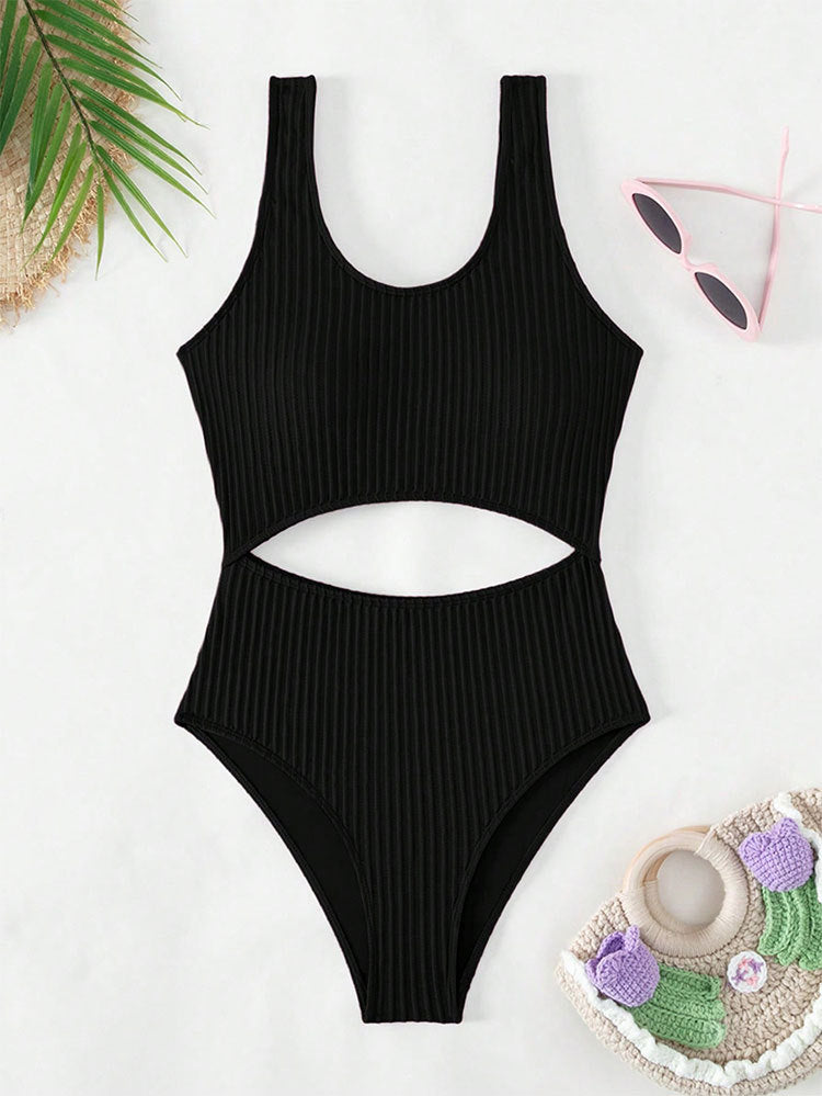 Badeanzug für Damen mit modischem Cut-out und elastischem Rippstoff von berg-feldt