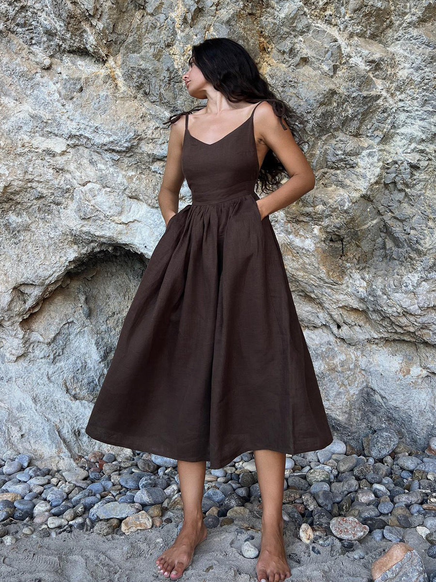 Zeitloses Sommerkleid für Damen mit verstellbaren Trägern von berg-feldt