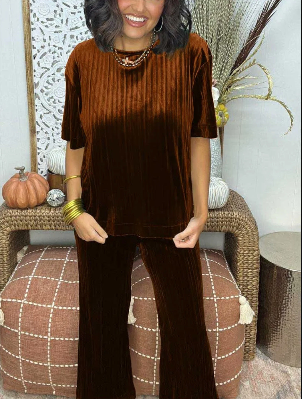 Bequemes Damen-Lounge-Set aus Samt mit weiten Hosenbeinen und regulärer Passform von berg-feldt