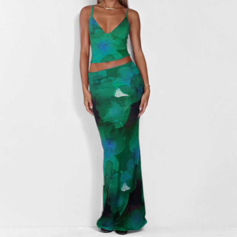 Tenue moderne pour femme : Crop top et jupe longue de berg-feldt
