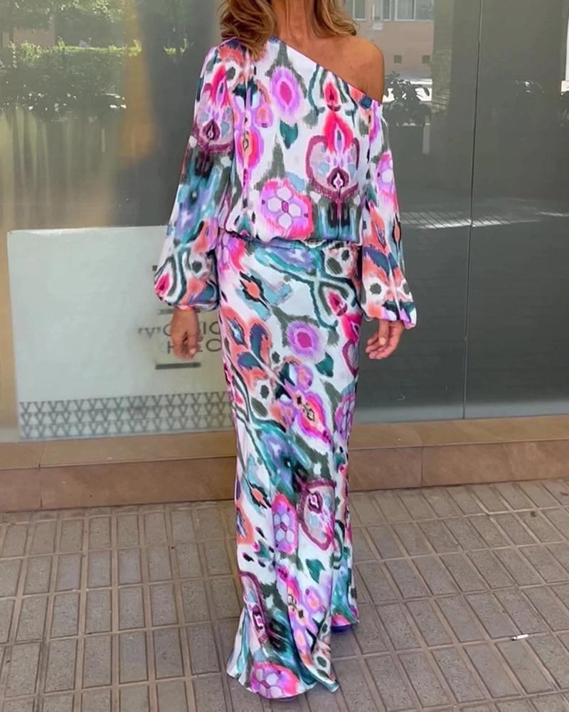 Robe longue élégante pour femme en tie-dye graphique avec épaules dénudées et manches volumineuses Berg-Feldt