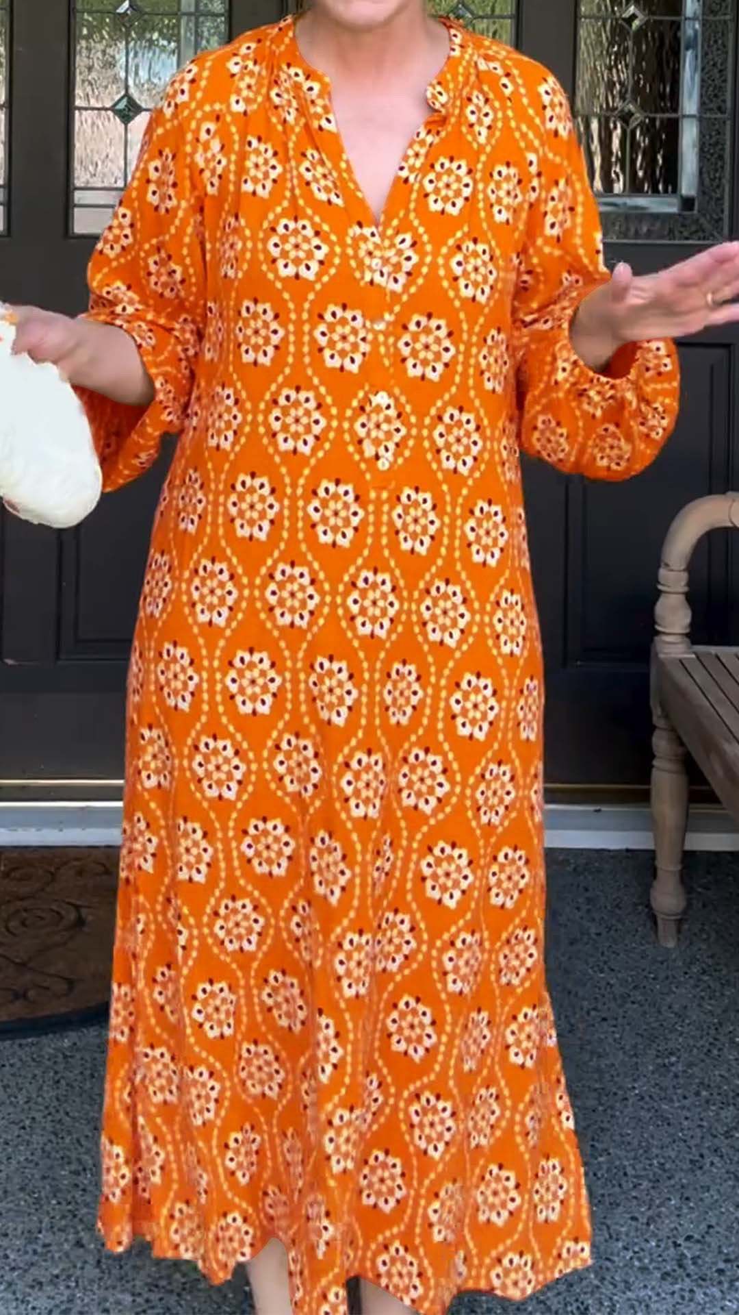 Modisches Damen-Maxikleid mit Blumenmuster und lockerer Passform von berg-feldt