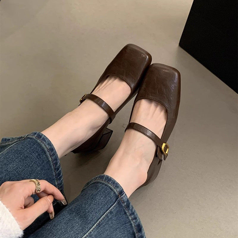 Elegante Damen Mary Janes mit quadratischer Spitze und Blockabsatz von berg-feldt
