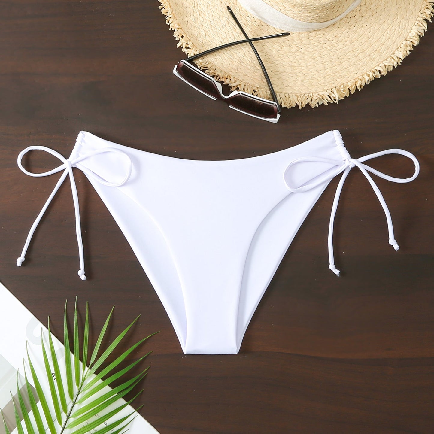 Wendebarer Damen Bikini-Slip mit Schnürung seitlich von berg-feldt
