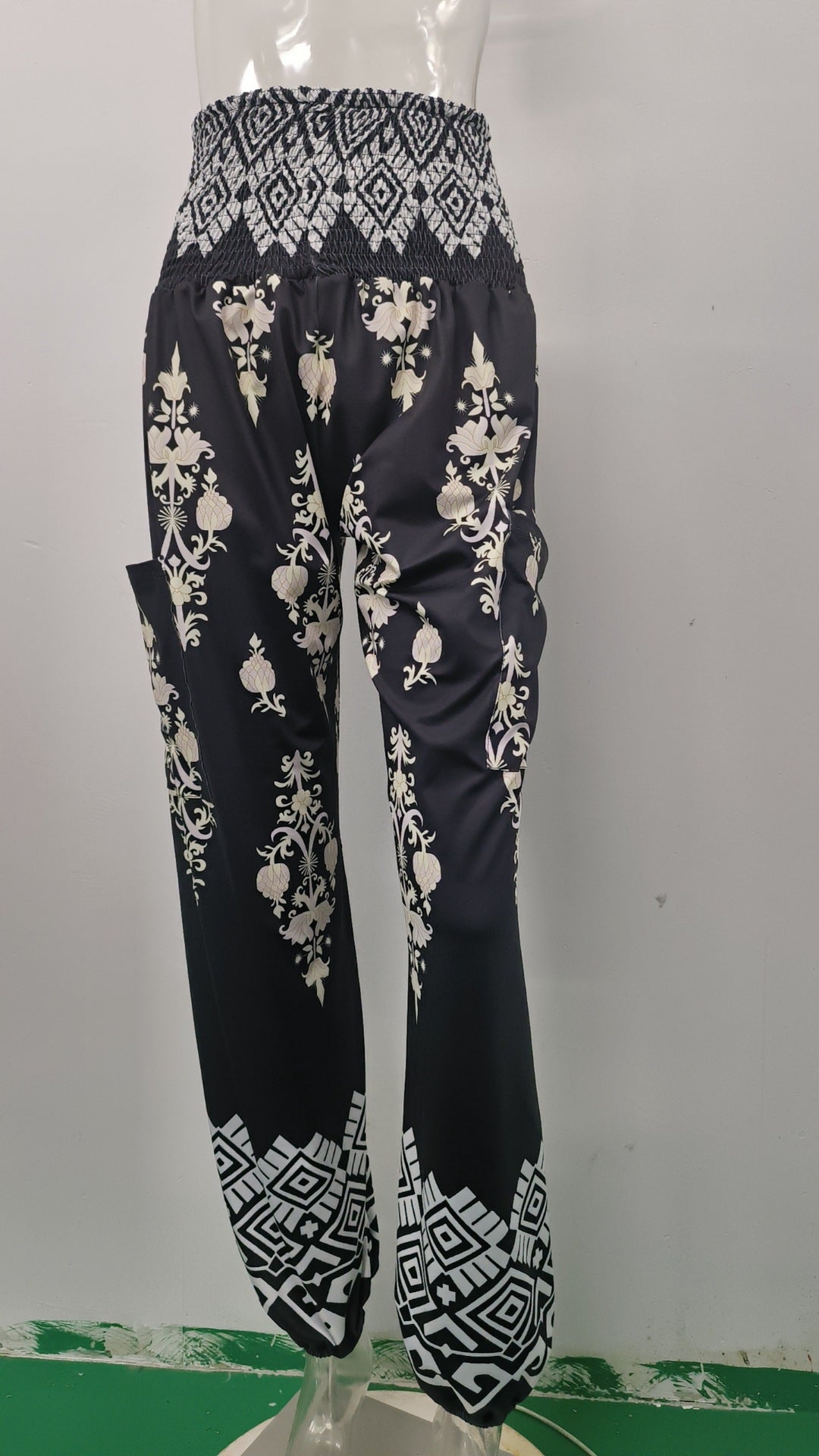 Pantalon de plage élégant et confortable pour femme, à taille élastique, motif cachemire, par berg-feldt