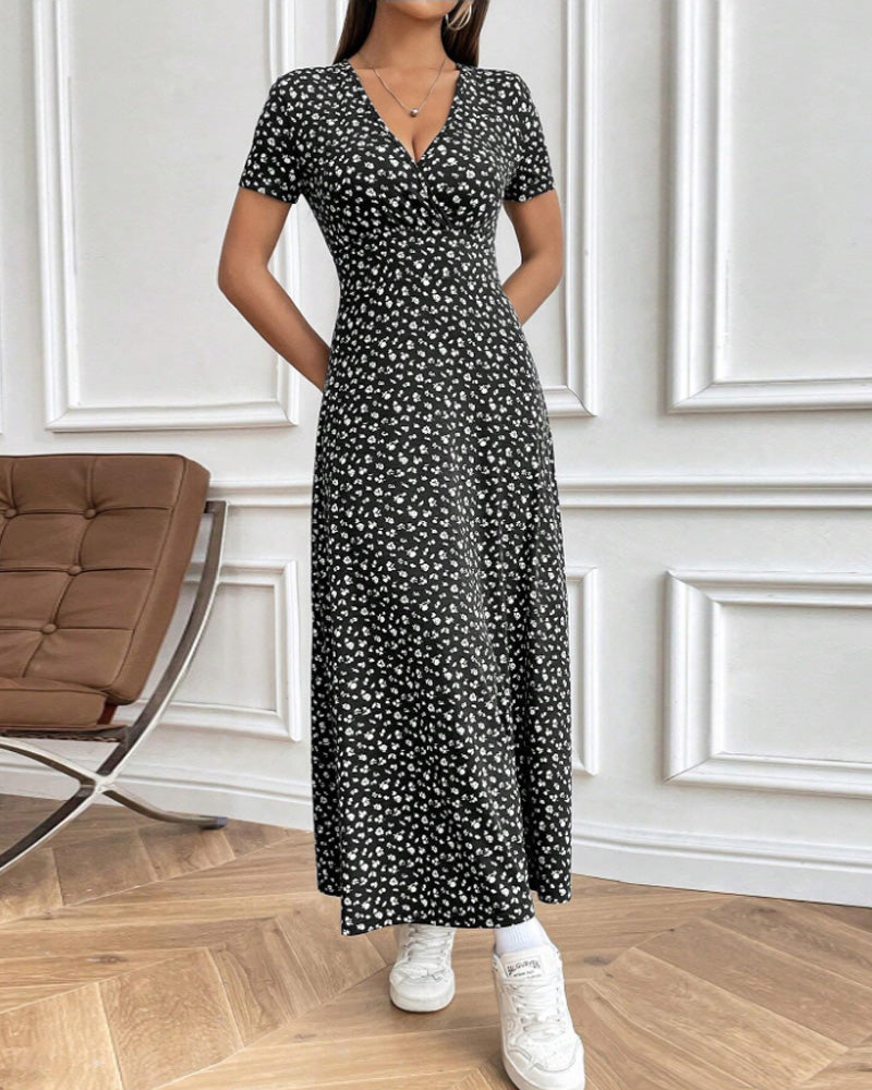 Wickel-Maxikleid mit Blumenmuster und Seitentaschen von berg-feldt