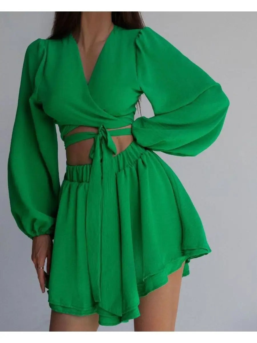 Wickel-Crop-Top und Rock Set für Damen mit weiten Ärmeln von berg-feldt