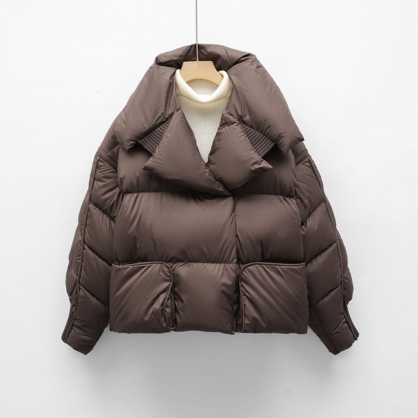 Damen Steppjacke im Cropped-Look mit hohem Kragen und praktischen Taschen Berg-Feldt