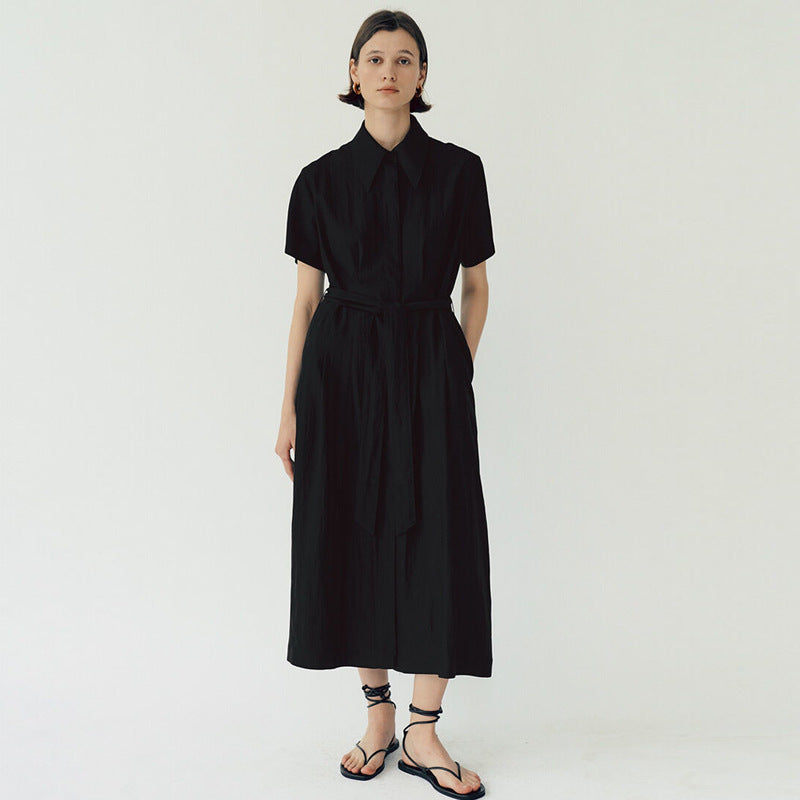 Robe chemise élégante pour femme avec ceinture et détails raffinés de berg-feldt