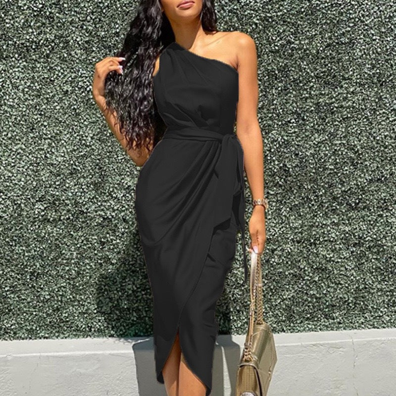 Asymmetrisches Midi-Kleid für Damen mit Taillengürtel von berg-feldt