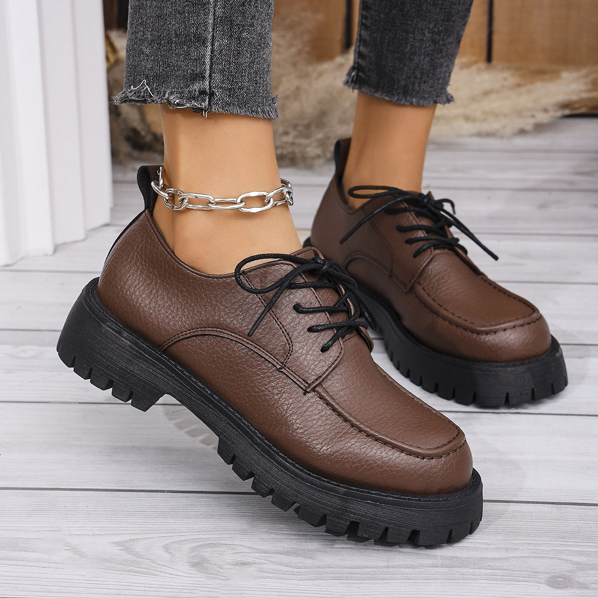 Chaussures robustes à lacets pour femme avec cuir respirant, semelle intérieure confortable et semelle antidérapante