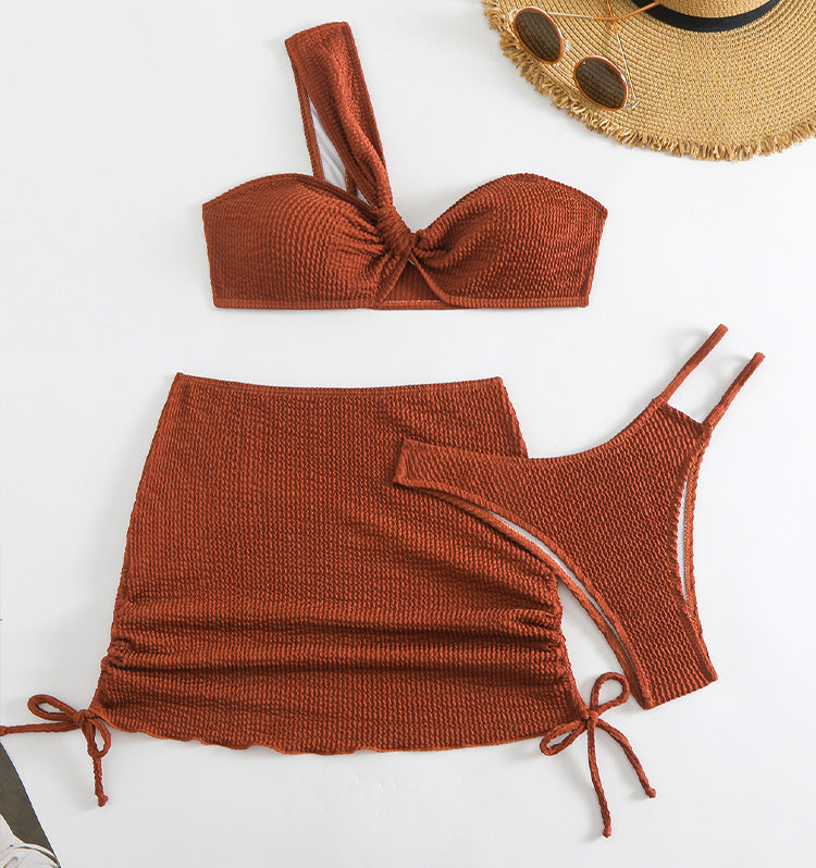 Asymmetrischer Bikini mit Raffrock von berg-feldt