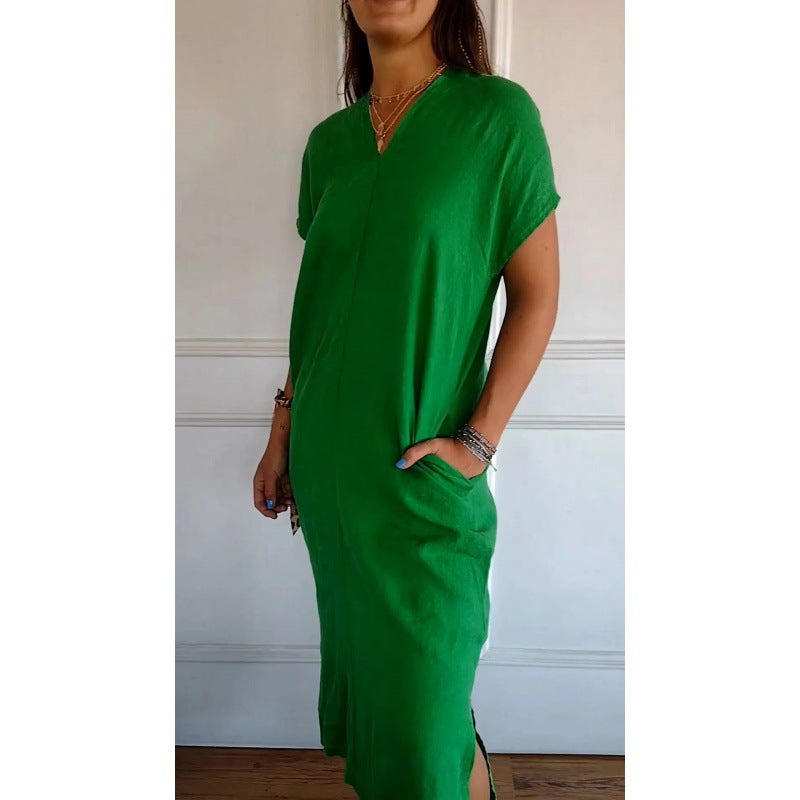 Fudus Kurzarmkleid mit V-Ausschnitt