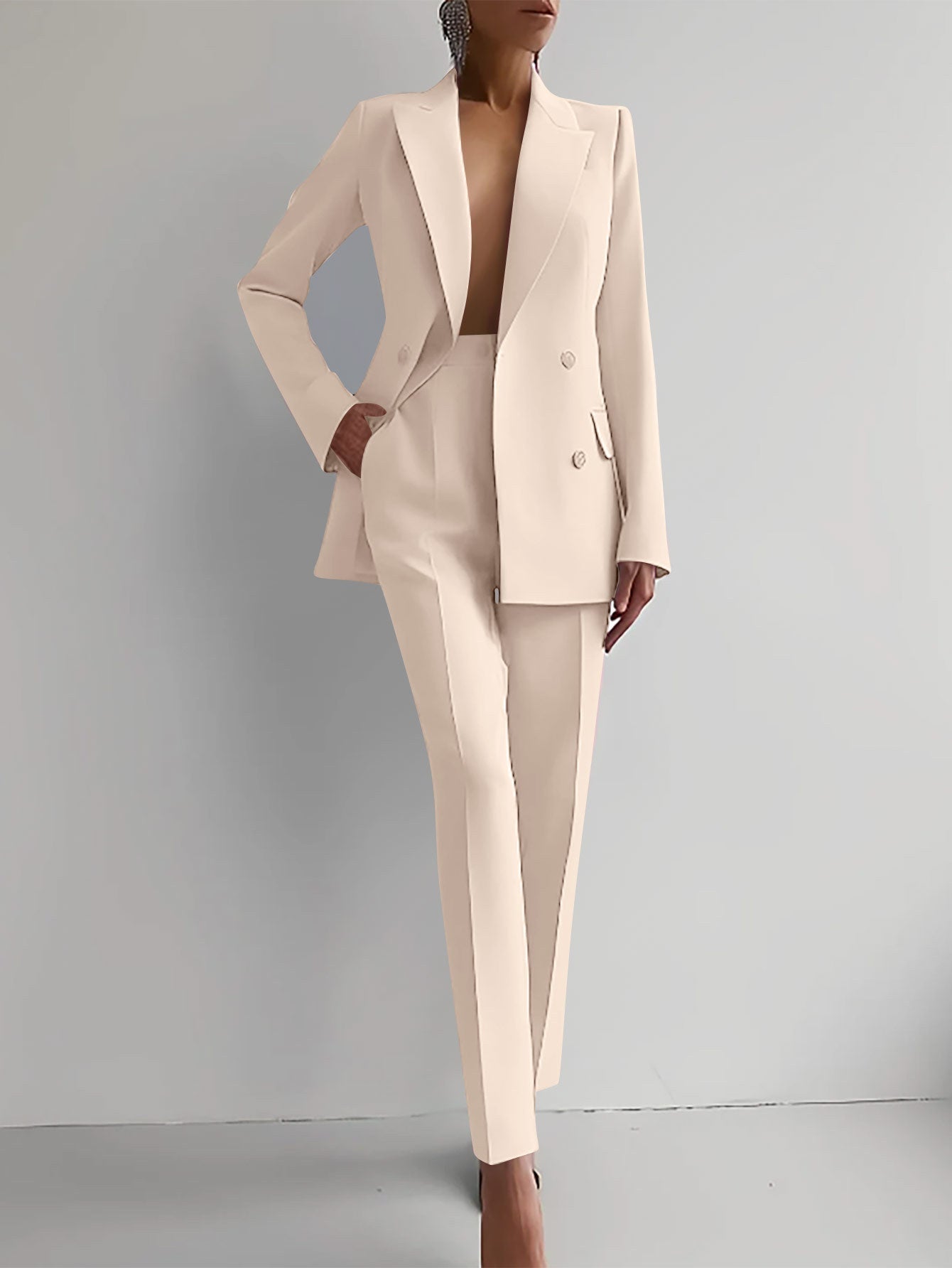 Berg-Feldt | stilvolle maßgeschneiderte Anzug - elegantes Blazer- und Hosen-Set für Frauen