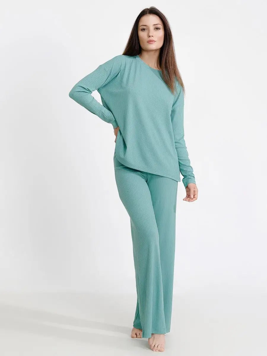 Weites Damen-Strickset mit Zopfmuster von berg-feldt