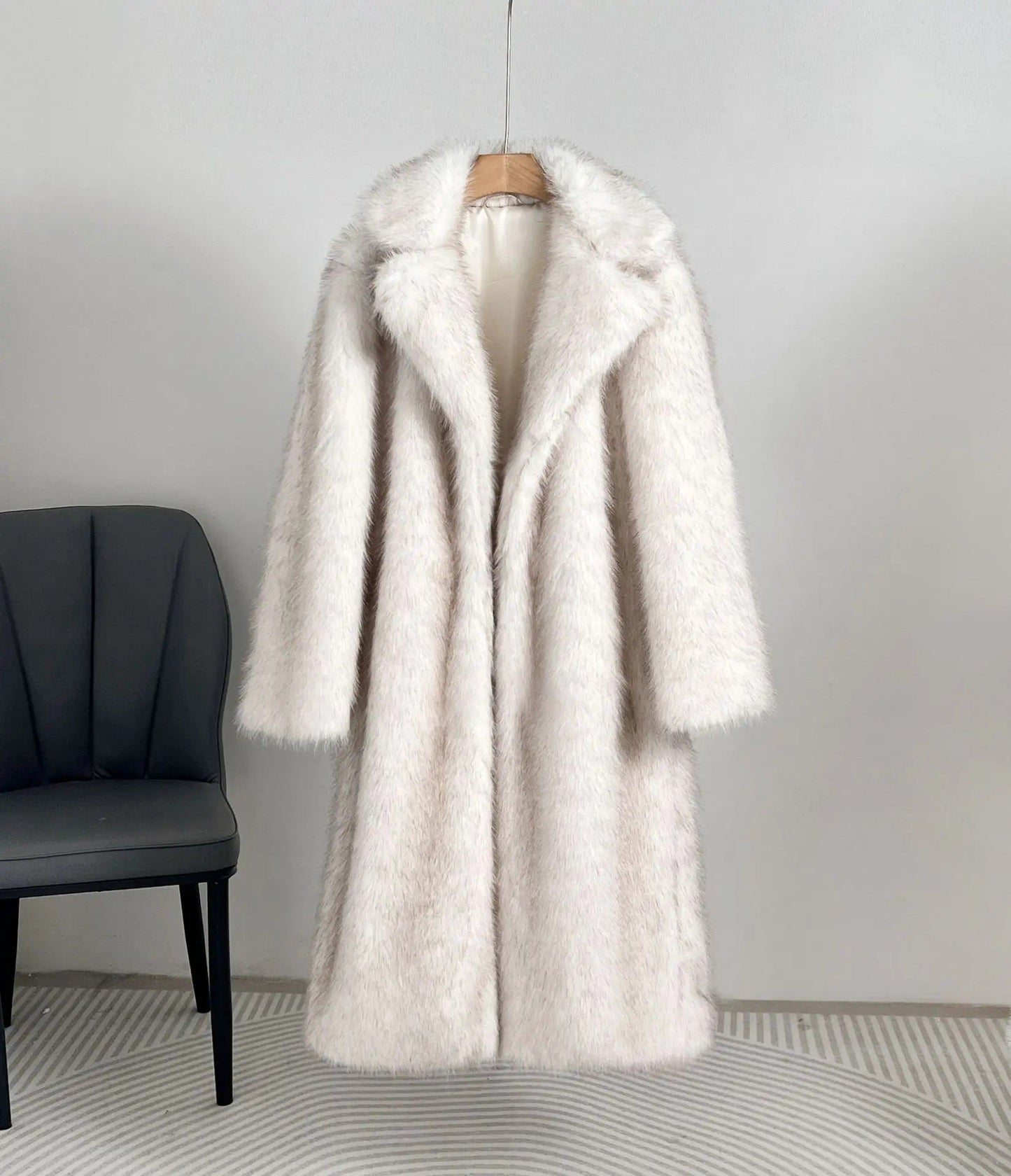Damen élégant manteau de fourrure avec de grandes poches Berg-Feldt