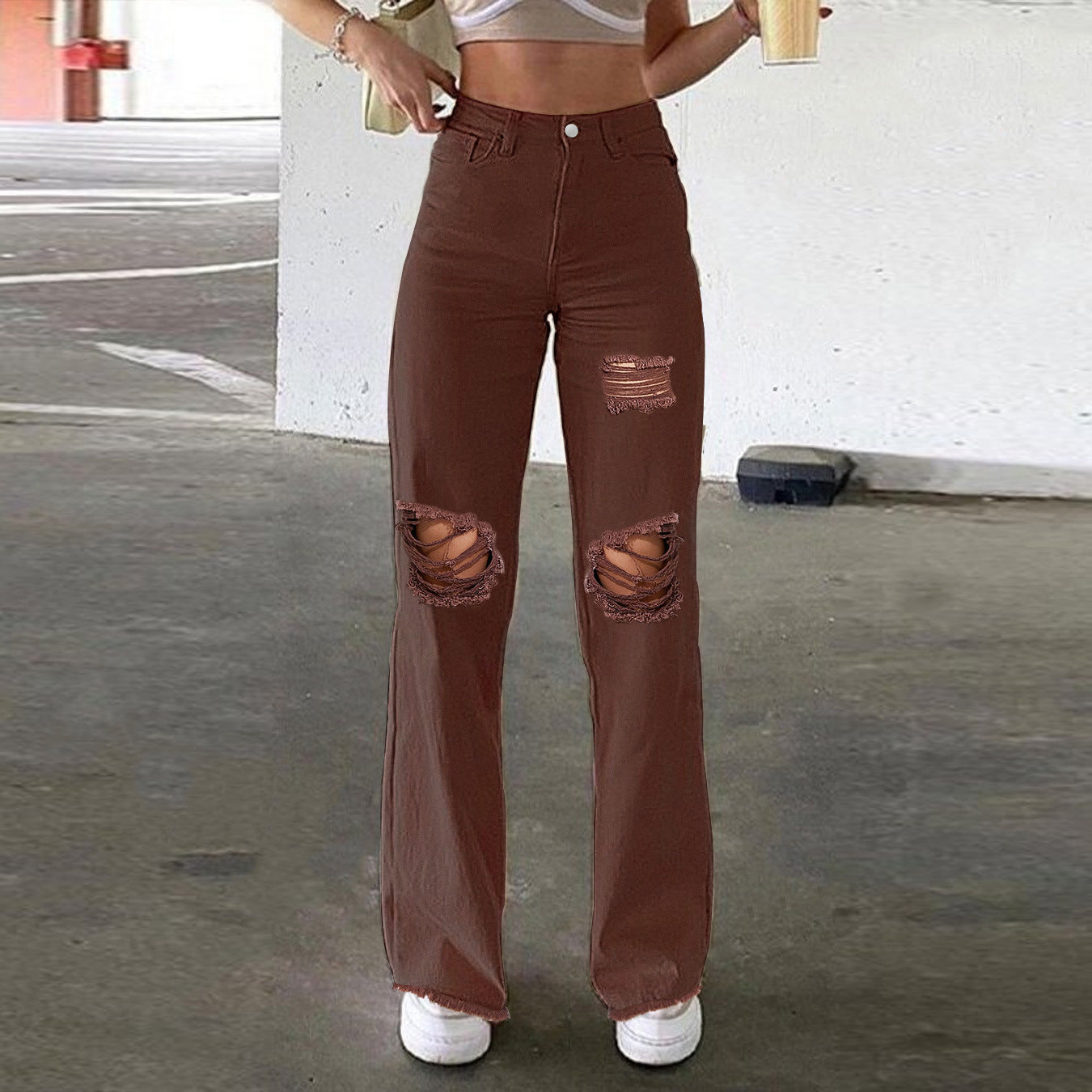 Bequeme, hoch taillierte Damenjeans mit angesagten Destroyed-Details und relaxed Fit von berg-feldt