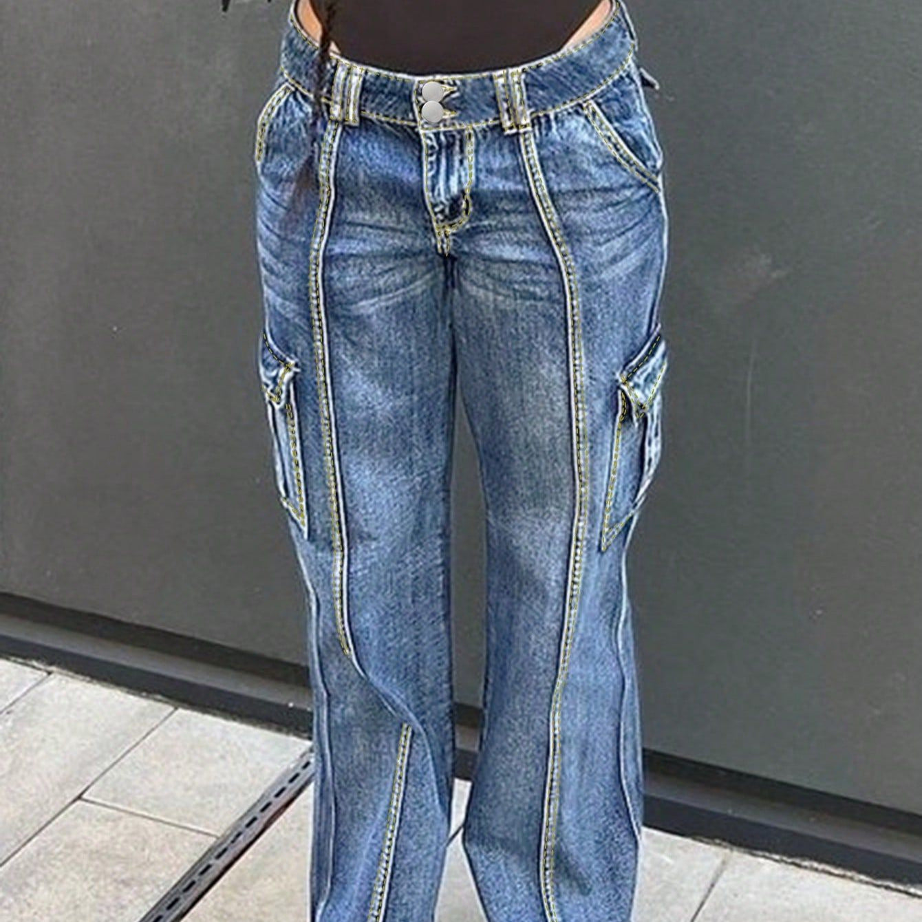 Berg-Feldt Damen Jeans mit Seitentaschen und farblich abgesetzten Nähten
- berg-feldt