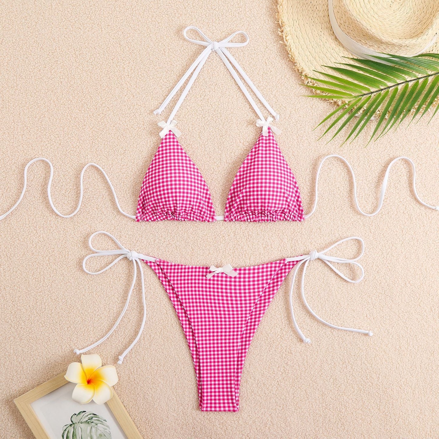 Ensemble de bikini Berg-Feldt pour femme : Haut de maillot triangle avec motif à carreaux ludique et bretelles réglables